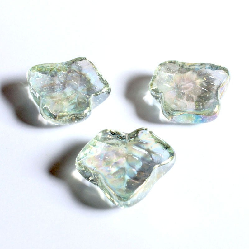 Glasnuggets Blatt klar irisierend