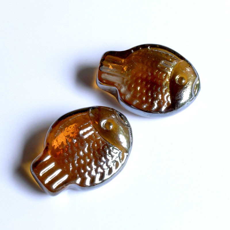 Glasnuggets Fisch rund amber irisierend