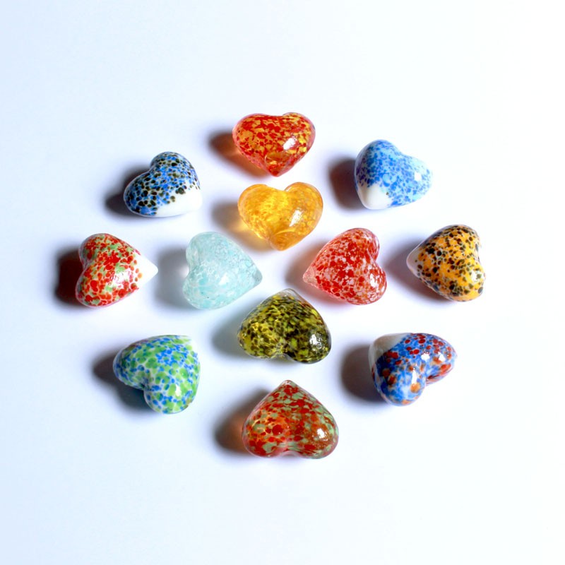 Glas-Herzen - gesprenkelt | für effektvolle Dekorationen