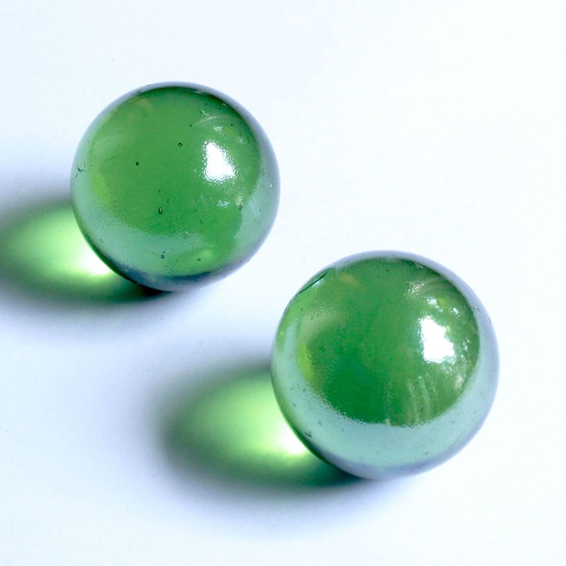 Glasmurmeln - hellgrün irisierend 35mm | lichtdurchlässige Kugeln