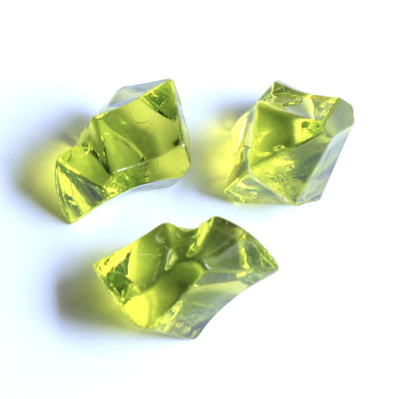 Farbintensive Acrylsteine für Dekorationen oder