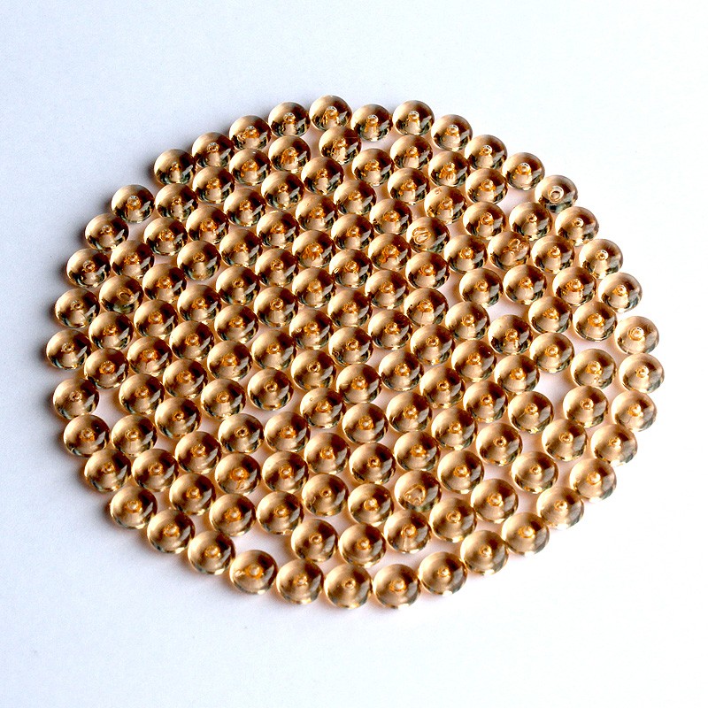 Farbintensive Acryltautropfen für Dekorationen