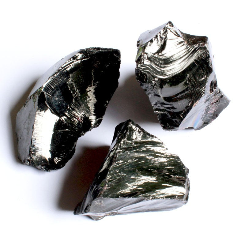 Glasbrocken schwarz opak ca. 40-80 mm