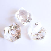 Farbintensive Acrylsteine für Dekorationen oder